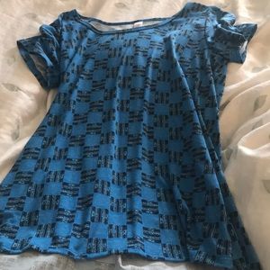 LuLaRoe shirt